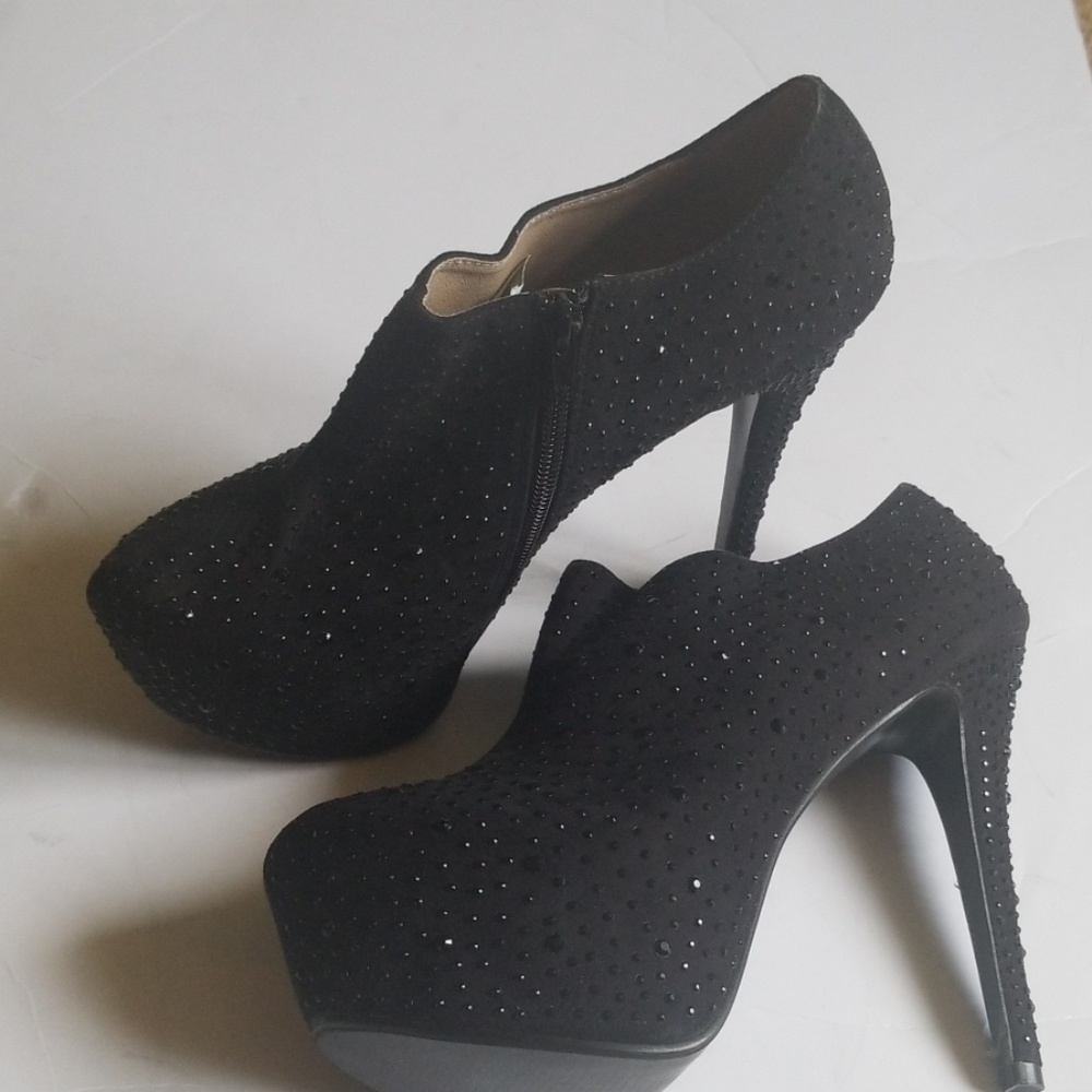 Platform sparkle bootie